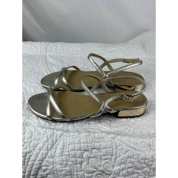 Vaneli Women's Gold Strap Flat Summer Slip On Heel Sandals - Size 8 - Picture 9 of 11